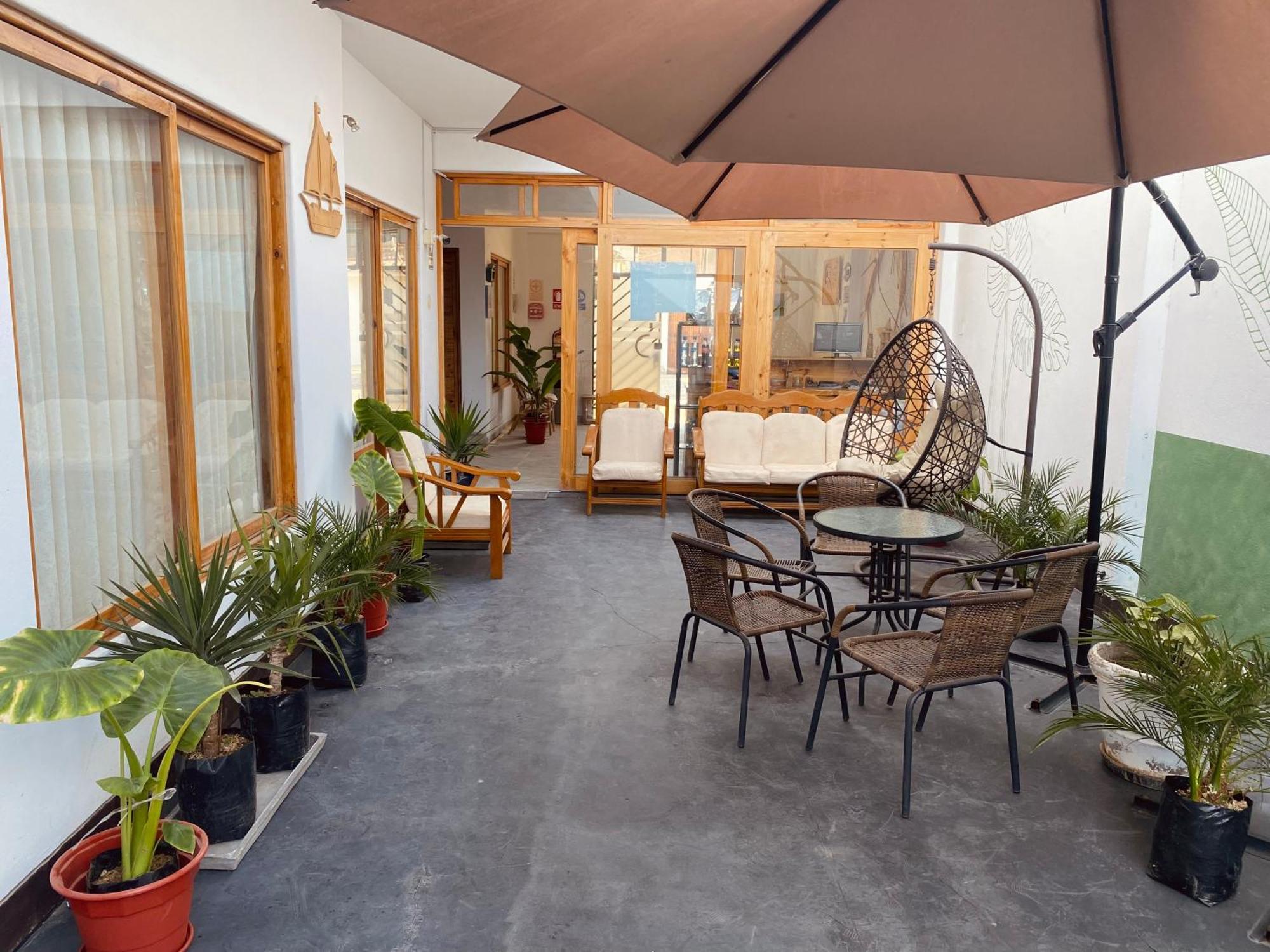 Ravenala Paracas Hostel מראה חיצוני תמונה