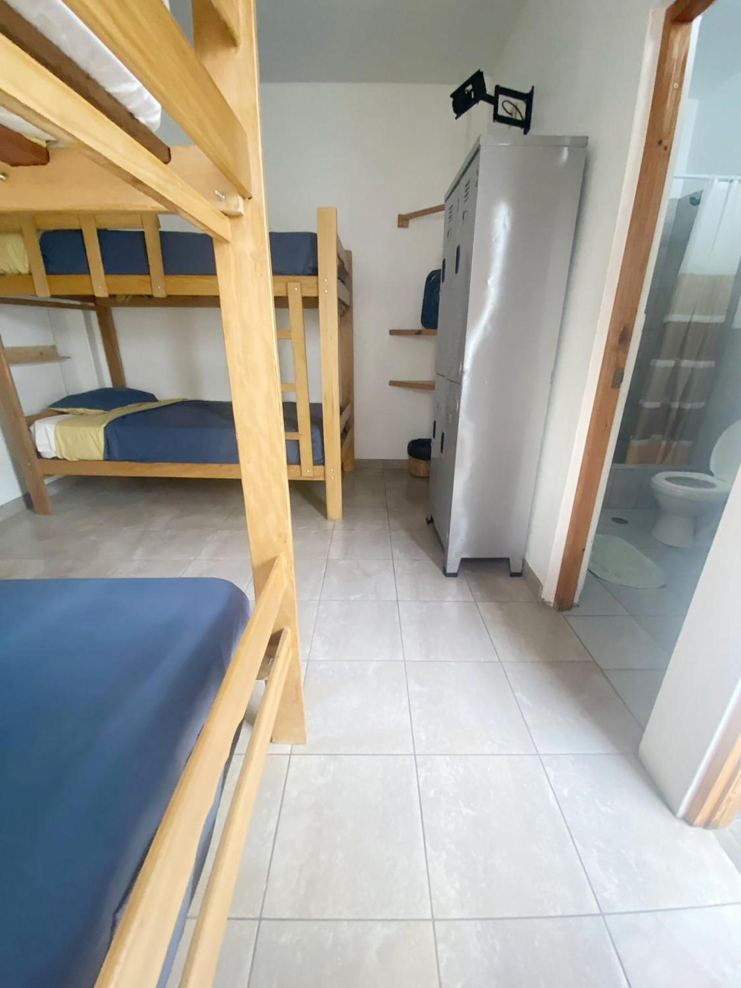 Ravenala Paracas Hostel מראה חיצוני תמונה